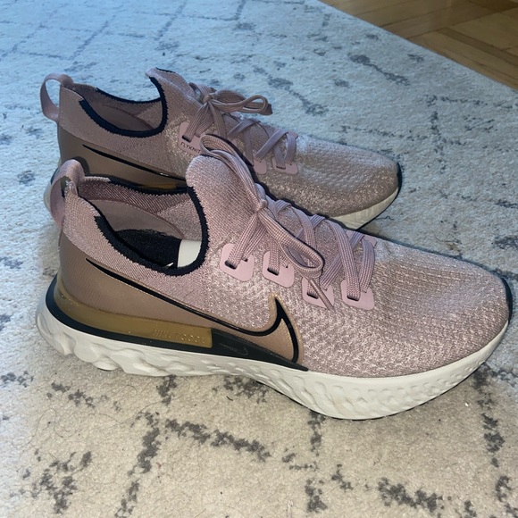 Nike React Infinity Run Flyknit Size 10 - Picture 4 of 7